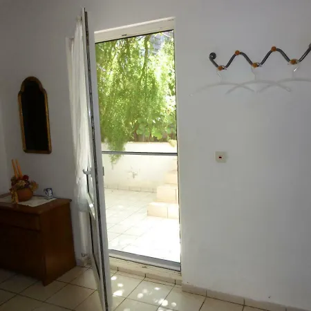 Apartment Marija Zavalatica